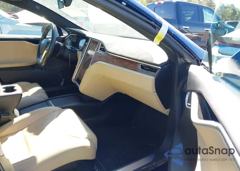 2017 Tesla Model S 60/75 из США, поврежденный, VIN 5YJSA1E19HF186227